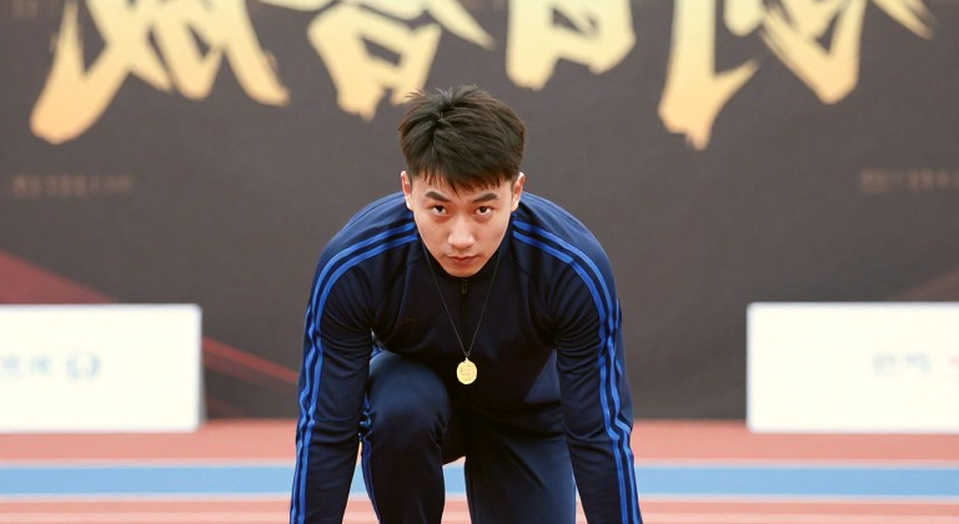 Amy Hunt chạy 22.16s tại chung kết Diamond League: Thành tích mùa giải mới và lịch thi đấu dày đặc báo hiệu rủi ro Amy Hunt chạy 22.16s tại chung kết Diamond League: Thành tích mùa giải mới và lịch thi đấu dày đặc báo hiệu rủi ro
