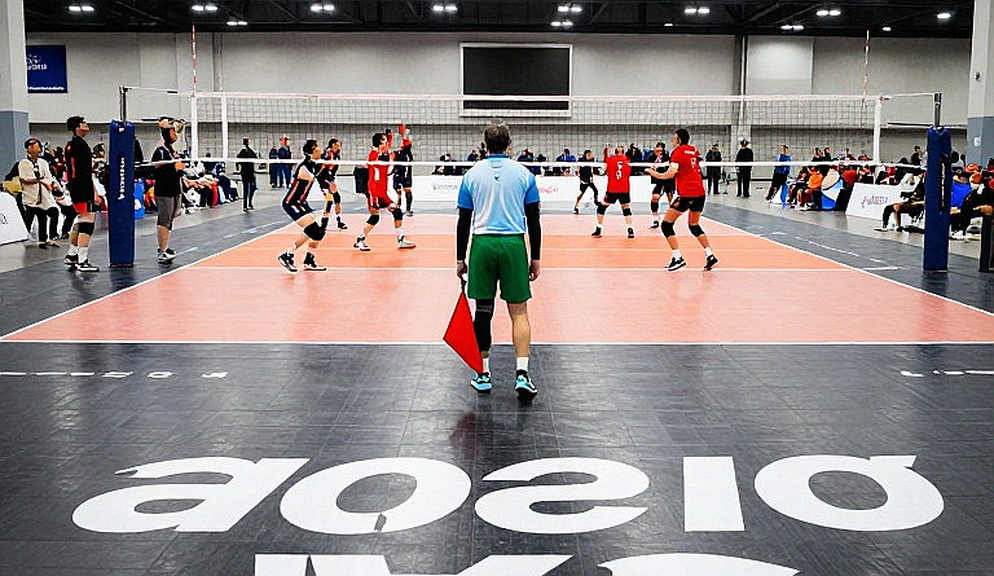 Zhu Ting's Wrist and the Bended Olympic Season of Chinese Women's Volleyball