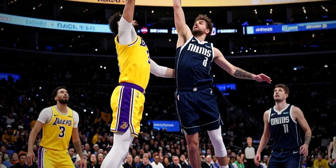 Clippers mất 5 lượt chọn vòng 1: Bản án lịch sử và cú sốc tái cấu trúc Clippers mất 5 lượt chọn vòng 1: Bản án lịch sử và cú sốc tái cấu trúc