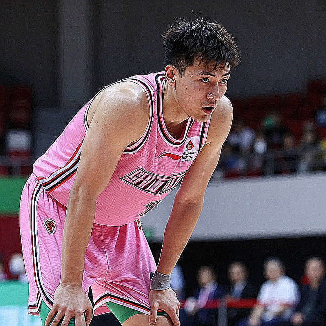 Thua 84-94 trên sân Istanbul, Real Madrid để lộ hai lỗ hổng lớn hơn cả trận thua Thua 84-94 trên sân Istanbul, Real Madrid để lộ hai lỗ hổng lớn hơn cả trận thua