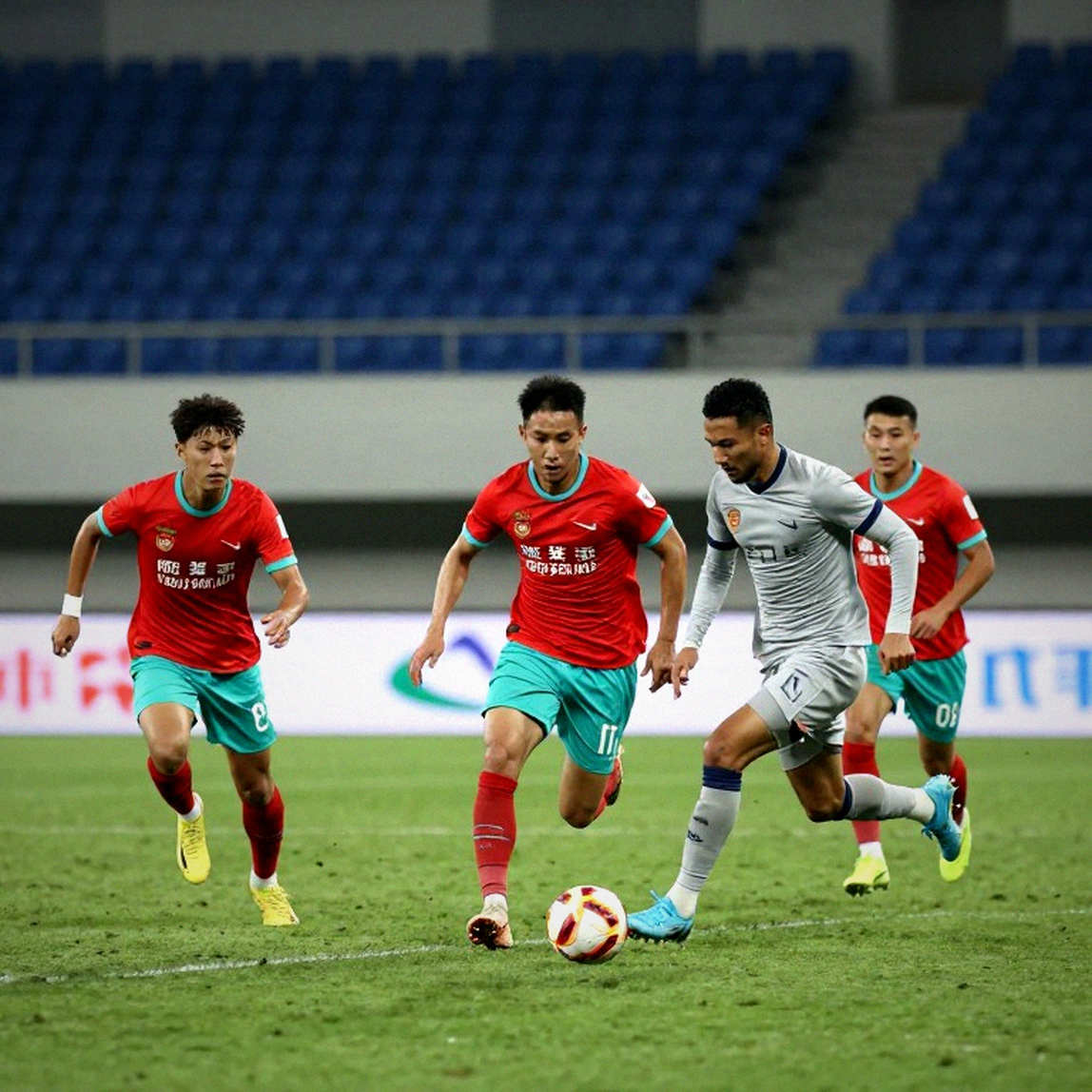 Việt Nam thắng Pakistan 4-2: Ghế dự bị cứu trận, hàng thủ để lại nỗi lo