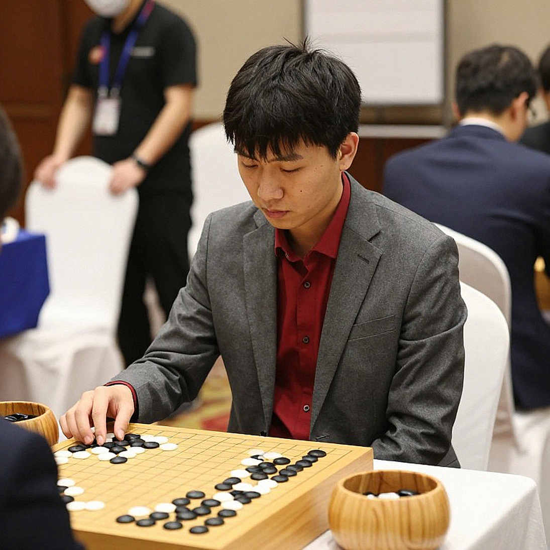 ChessBase Magazine Issue 225: Twenty-Seven Miniatures and the Void a Machine Cannot Fill ChessBase Magazine Issue 225: Twenty-Seven Miniatures and the Void a Machine Cannot Fill