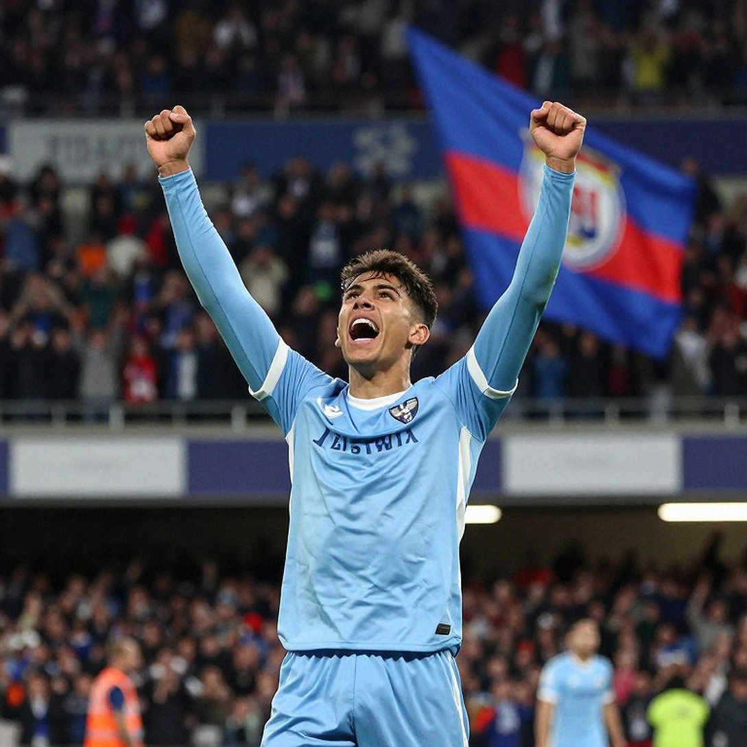 Kỷ vật Messi bị mang đi trong bạo loạn Paris: chỗ mỏng nhất của thị trường kỷ vật thể thao