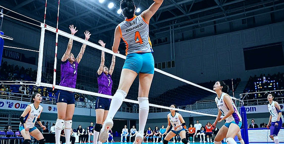 Final Match of the Year Against Kazakhstan: Vietnam Women's Volleyball and the 'Single-Pivot' Puzzle Named Thanh Thuy Final Match of the Year Against Kazakhstan: Vietnam Women's Volleyball and the 'Single-Pivot' Puzzle Named Thanh Thuy