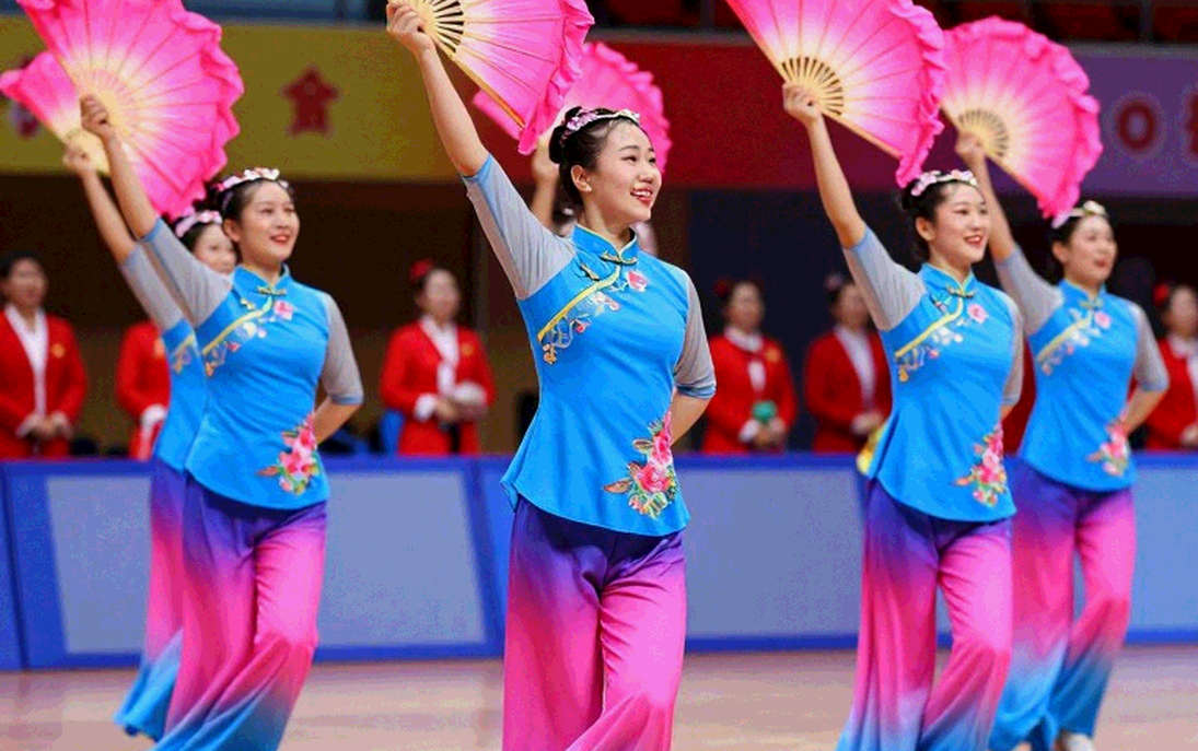 Ba người một đội: nước Anh mở cửa bóng bàn U15 bằng một thể thức lạ