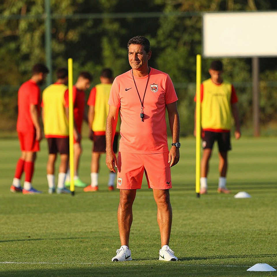 Vietnam national team lands in Jakarta: 200 km journey to Bandung and the fitness accumulation puzzle ahead of FIFA ASEAN Cup 2026 Vietnam national team lands in Jakarta: 200 km journey to Bandung and the fitness accumulation puzzle ahead of FIFA ASEAN Cup 2026