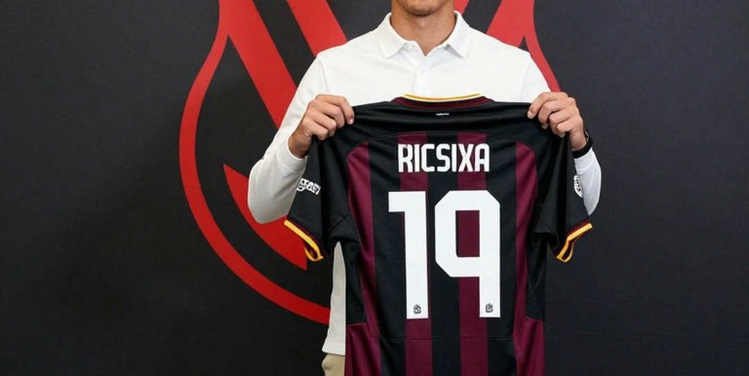 Enzo Fernandez gia nhập Man City: Bản hợp đồng kỷ lục 125 triệu bảng và bài toán kỷ luật phòng thay đồ Enzo Fernandez gia nhập Man City: Bản hợp đồng kỷ lục 125 triệu bảng và bài toán kỷ luật phòng thay đồ