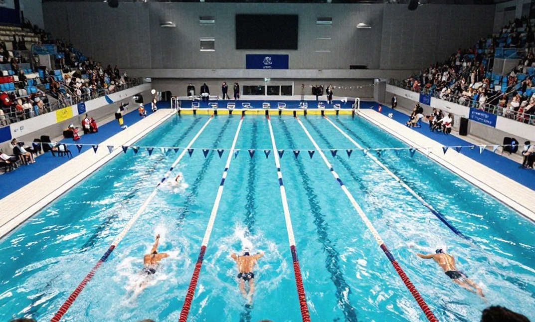 Roos Vanotterdijk phá kỷ lục Bỉ 100m bướm với 55,29 giây: khoảng cách bể ngắn và bể dài mới là câu chuyện thật